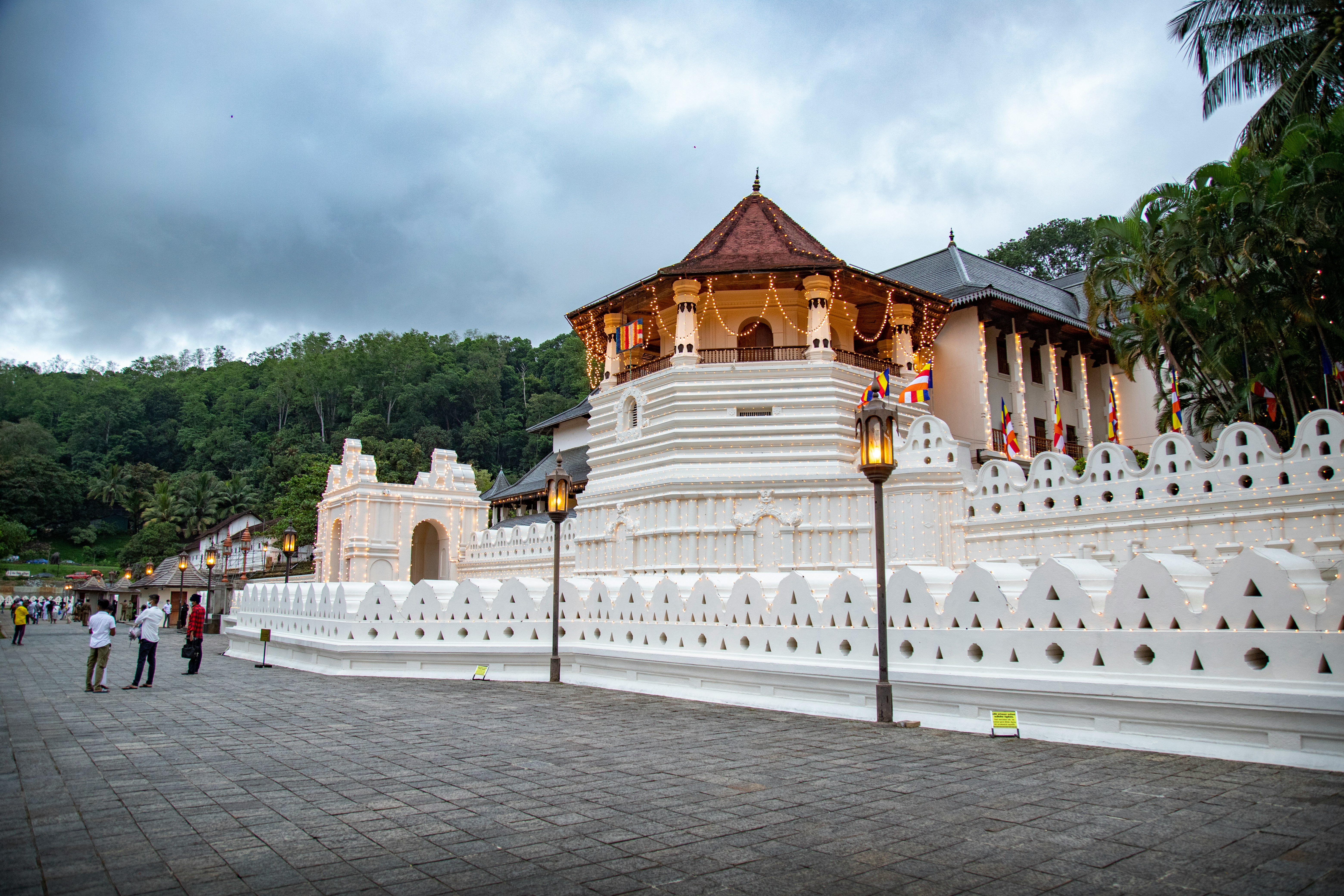 Colombo Airport to Kandy Cultural Capital